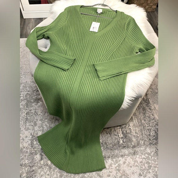 Ribbed Long Sleeve V Neck Sweater Dress With Side Slit Green Sz Large NEW! FIRM! - Picture 2 of 7
